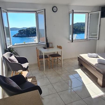 Apartments Matea Studio Apartment Stikovica Bagian luar foto