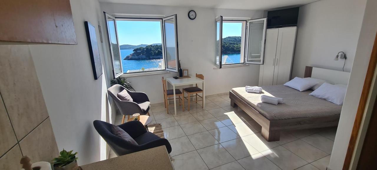Apartments Matea Studio Apartment Stikovica Bagian luar foto