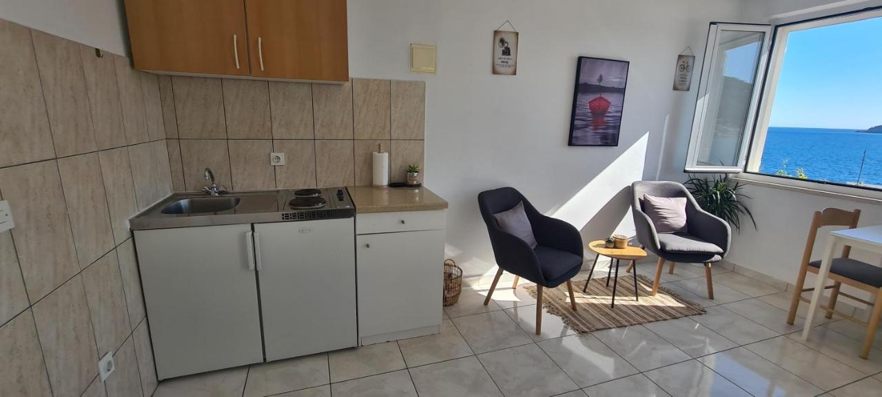 Apartments Matea Studio Apartment Stikovica Bagian luar foto