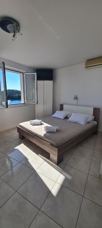 Apartments Matea Studio Apartment Stikovica Bagian luar foto