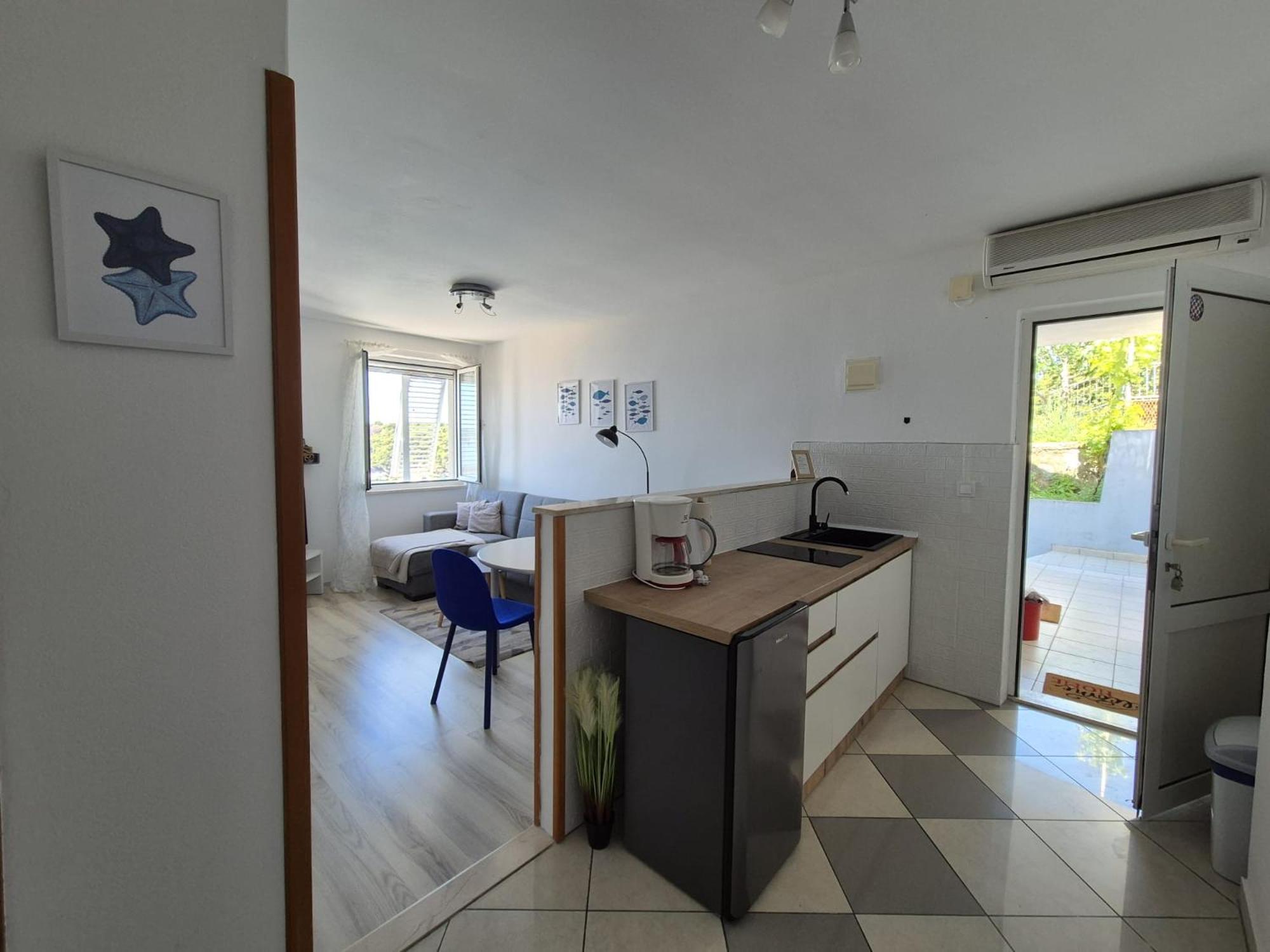 Apartments Matea Studio Apartment Stikovica Bagian luar foto
